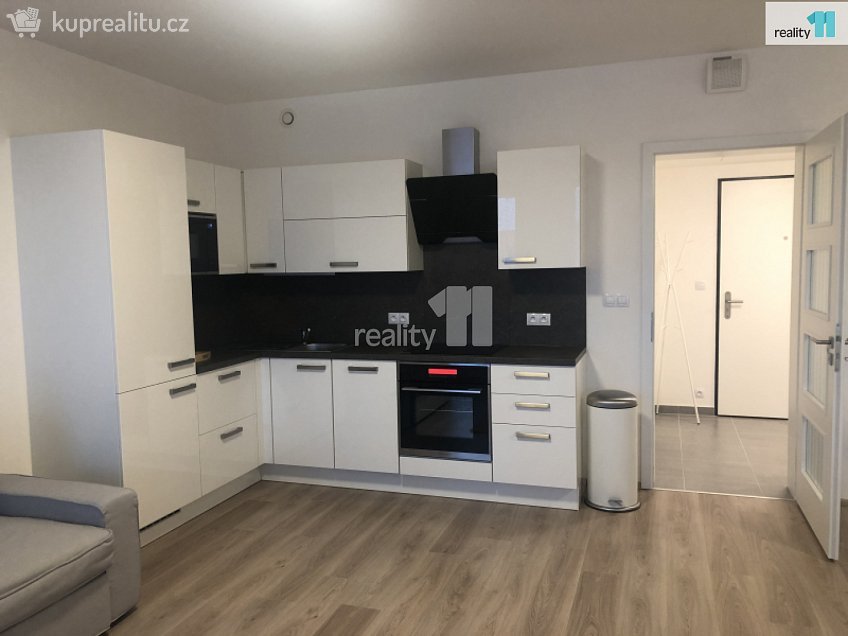 Pronájem bytu 1+kk 50 m^2 Kollárova, Plzeň 