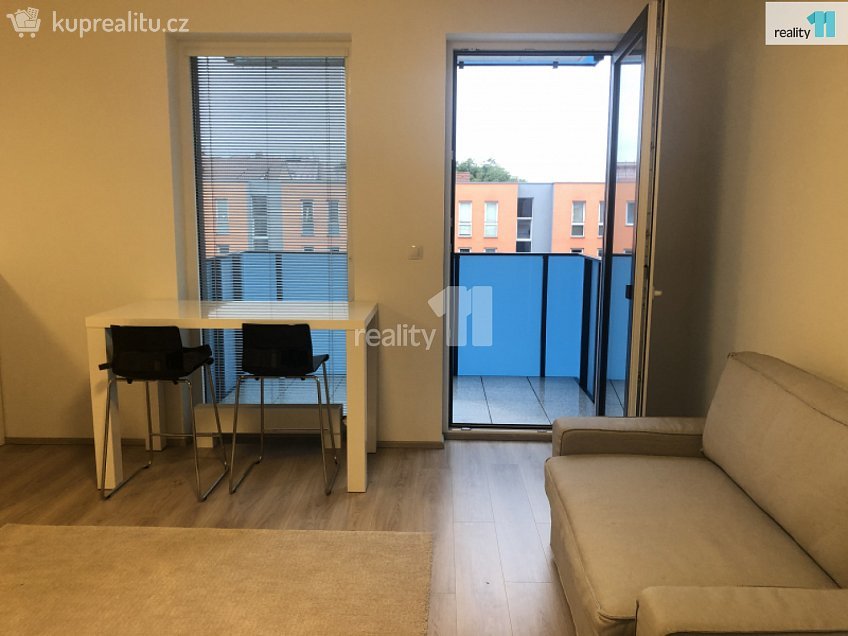 Pronájem bytu 1+kk 50 m^2 Kollárova, Plzeň 