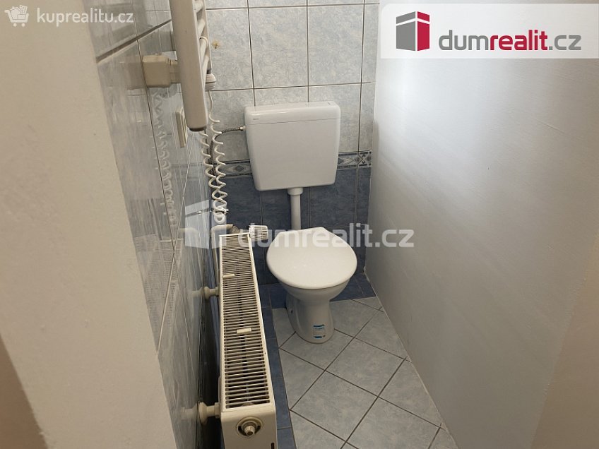 Pronájem bytu 1+1 28 m^2 Školní, Břeclav 