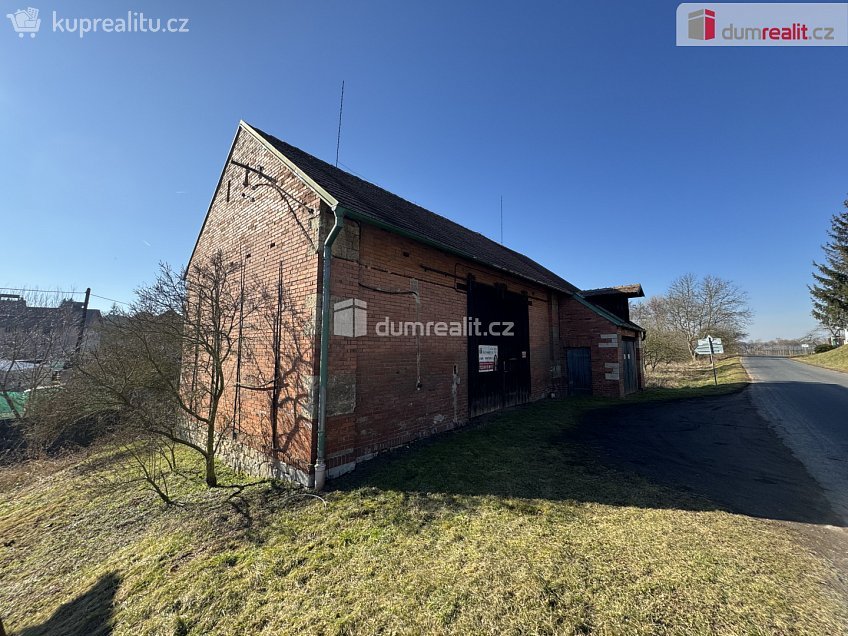 Prodej  skladu 975 m^2 Pnětluky, Pnětluky 