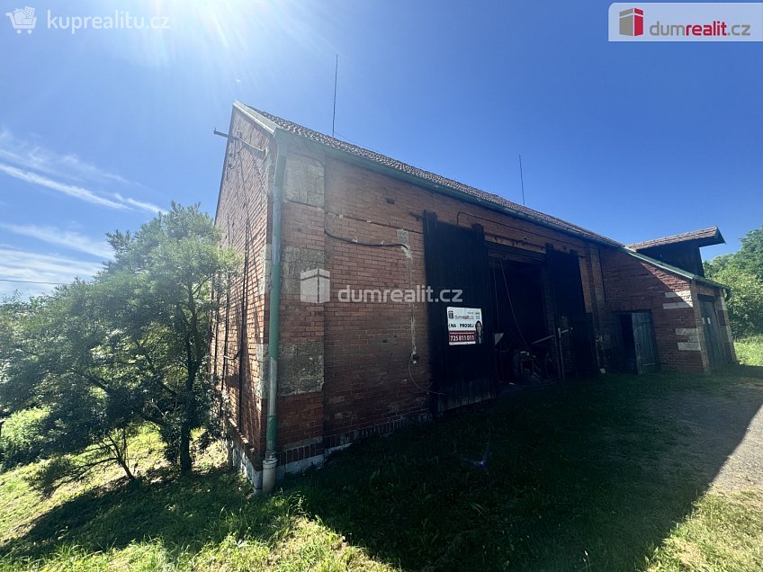 Prodej  skladu 975 m^2 Pnětluky, Pnětluky 