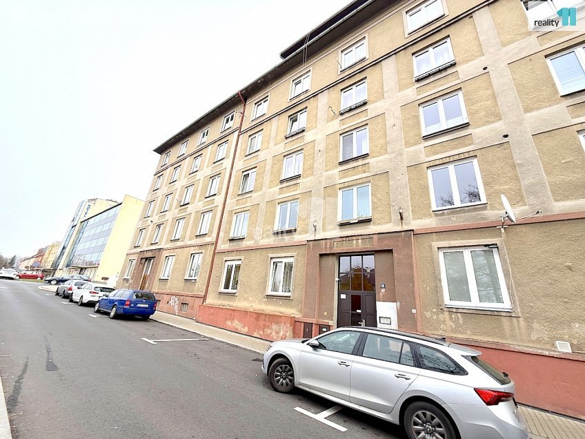 Pronájem bytu 3+1 79 m^2 Majakovského, Karlovy Vary 