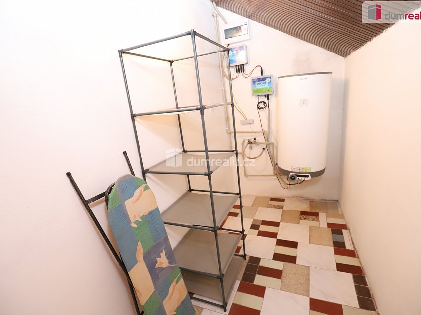 Pronájem bytu 1+1 45 m^2 K Letišti, Karlovy Vary 