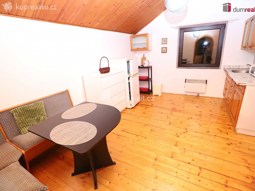 Pronájem bytu 1+1 45 m^2 K Letišti, Karlovy Vary 