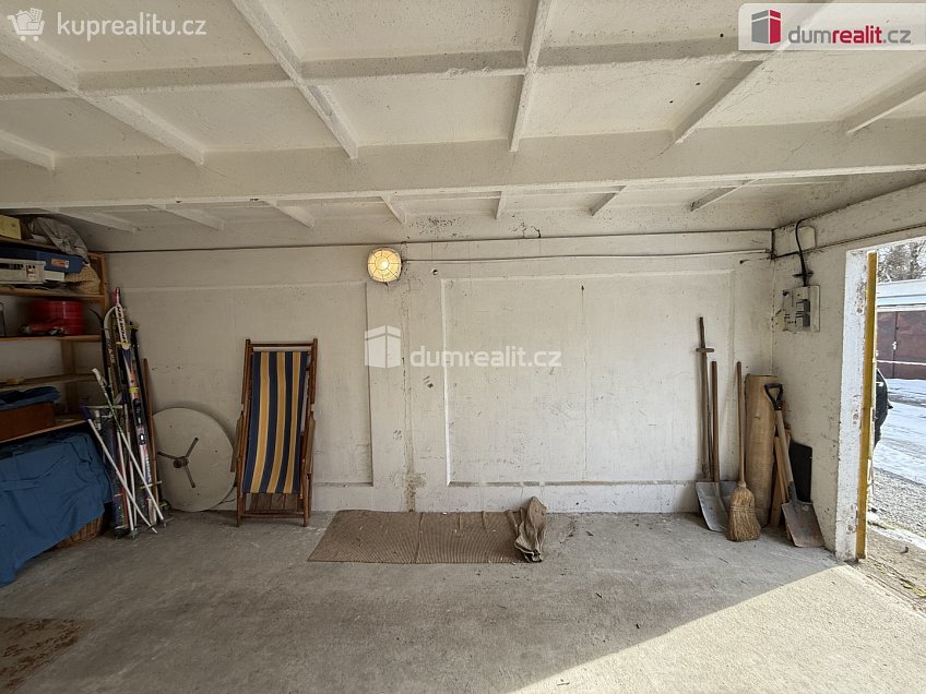 Prodej  garáže 22 m^2 Školská čtvrť, Frenštát pod Radhoštěm 