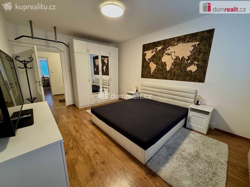 Pronájem bytu 2+1 61 m^2 Pohraniční, Děčín 