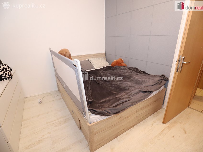Pronájem bytu 2+kk 74 m^2 Nejdlova, Karlovy Vary 