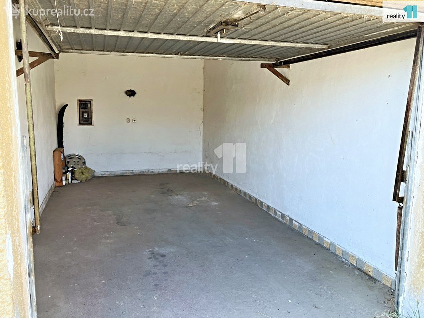Prodej  garáže 21 m^2 Václavská, Staňkov 