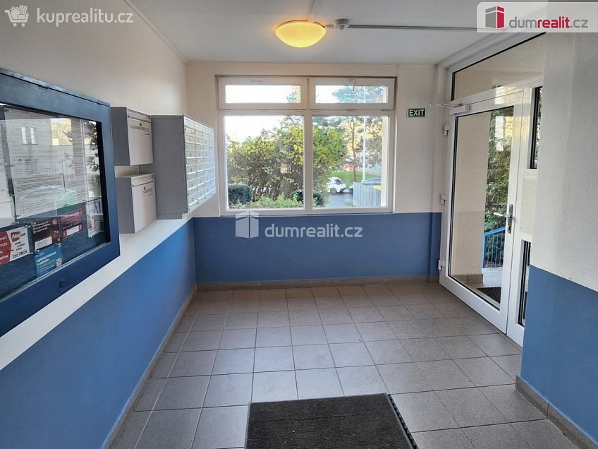 Pronájem bytu 2+kk 44 m^2 Hráského, Praha 11 