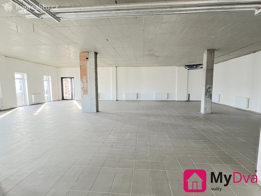 Prodej  obchodních prostor 216 m^2 Kosmákova, Znojmo 