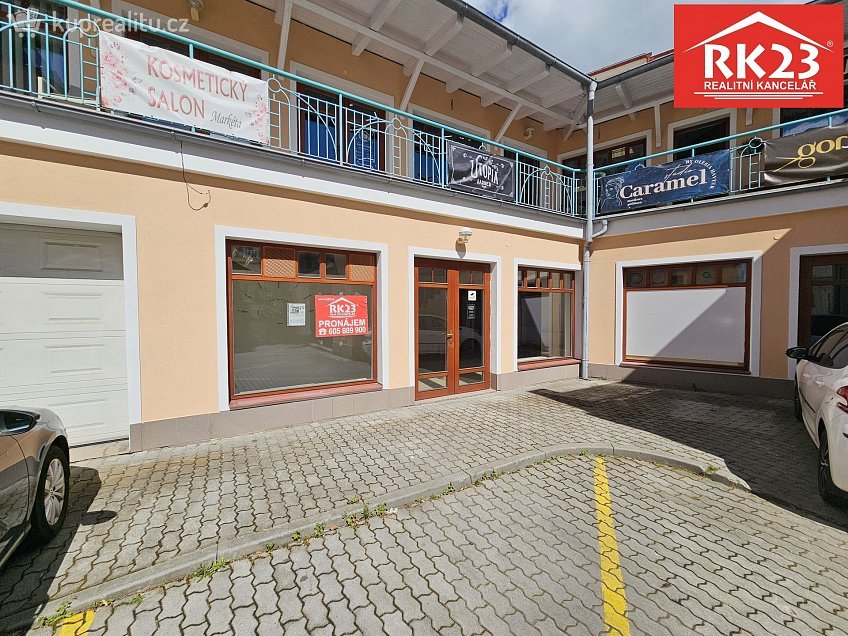 Pronájem  obchodních prostor 81 m^2 Hlavní třída 737, Mariánské Lázně 