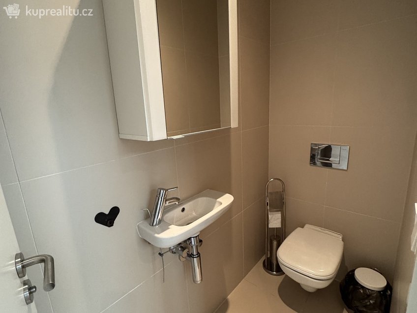 Prodej bytu 2+kk 69 m^2 Masarykova, Mariánské Lázně 