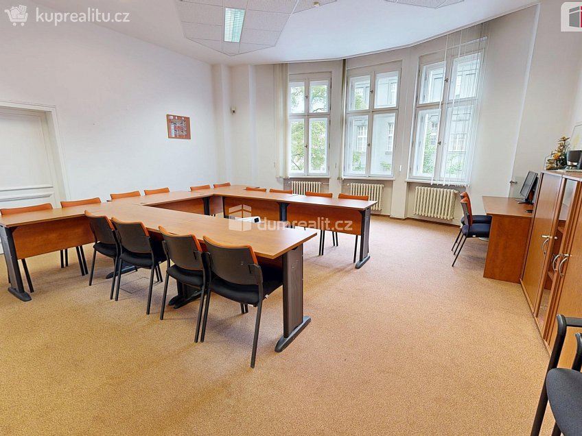 Pronájem  kanceláře 26 m^2 Nádražní, Ostrava 