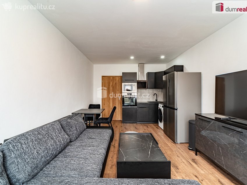 Prodej bytu 3+kk 61 m^2 Jednoty, Sokolov 