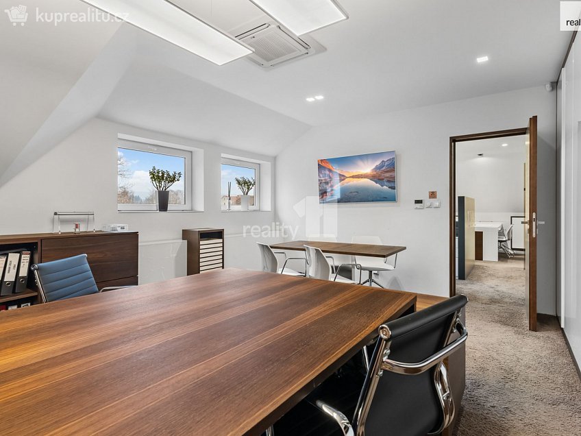 Prodej  kanceláře 377 m^2 Lomová, Liberec 