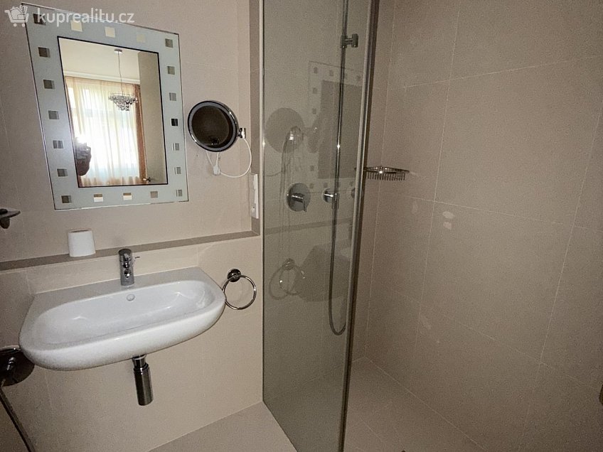 Prodej bytu 2+kk 67 m^2 Masarykova 19, Mariánské Lázně 