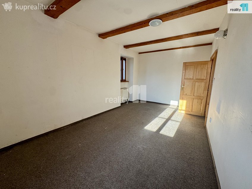 Pronájem  výrobních prostor 1027 m^2 Pražská, Dobrovíz 