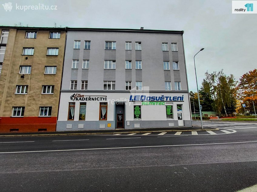 Prodej bytu 2+1 80 m^2 Májová, Cheb 