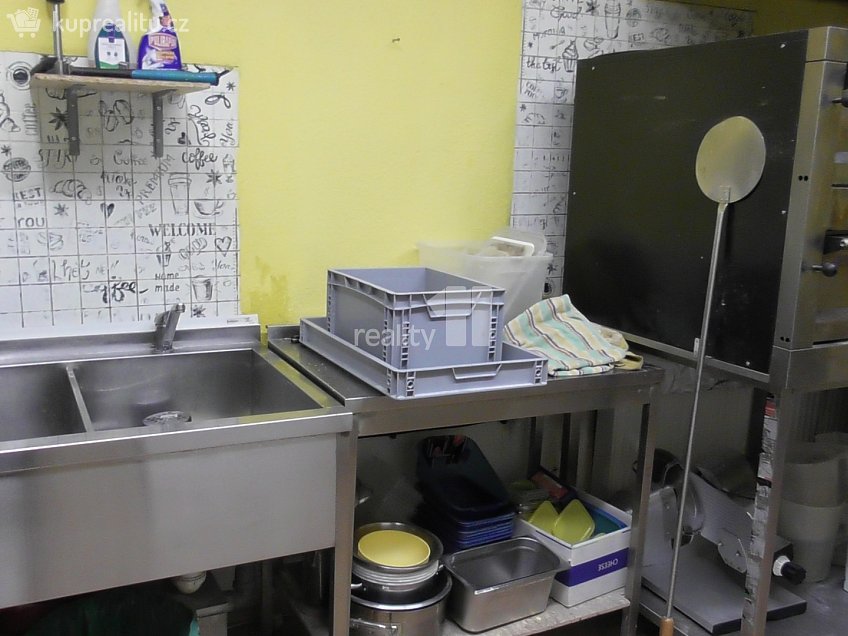 Pronájem  restauračního zařízení 65 m^2 Čs. legií, Ostrava 