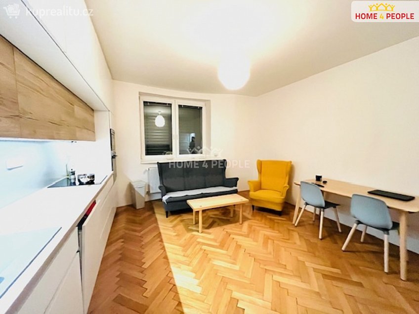 Pronájem bytu 3+kk 70 m^2 Spáčilova, Brno 