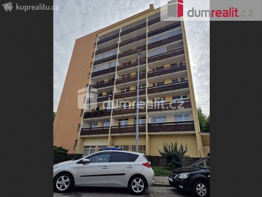 Pronájem bytu 2+kk 55 m^2 Pod altánem, Praha 10 