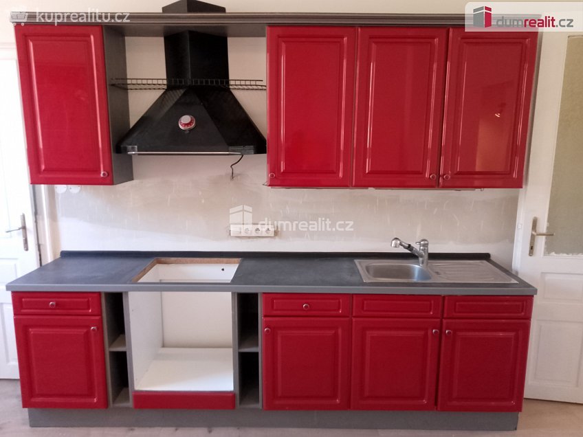 Pronájem  komerční reality 93 m^2 Sokolovská, Karlovy Vary 