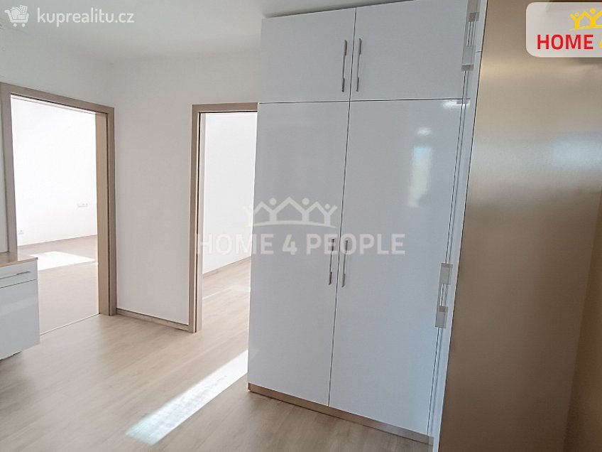 Pronájem bytu 2+1 62 m^2 Sídliště, Moravský Krumlov 