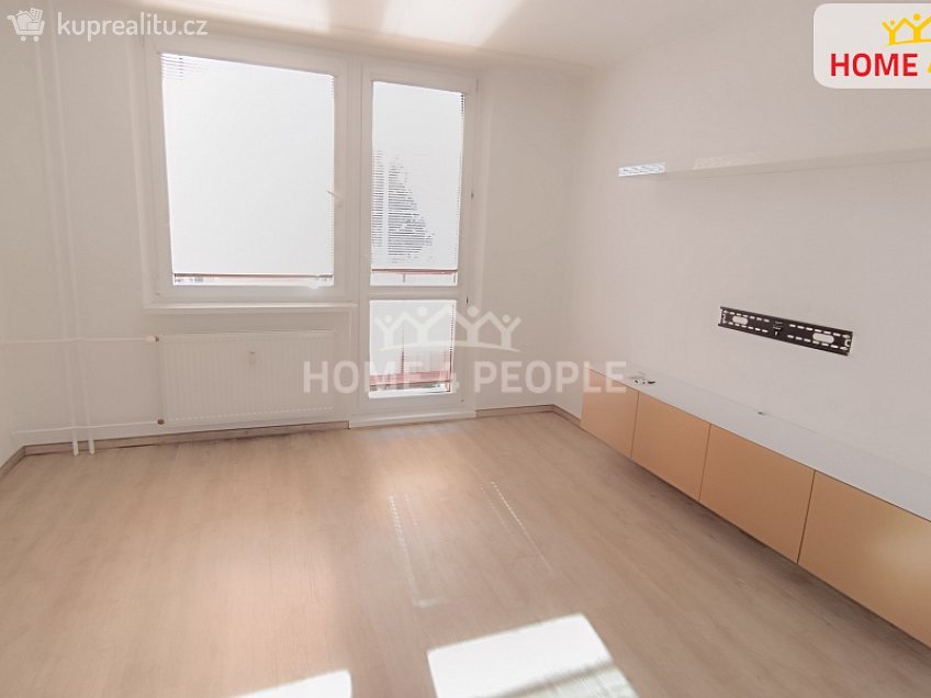 Pronájem bytu 2+1 62 m^2 Sídliště, Moravský Krumlov 