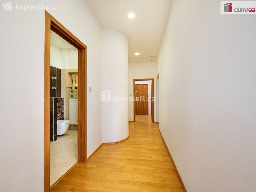 Pronájem bytu 3+kk 93 m^2 Karla IV., České Budějovice 