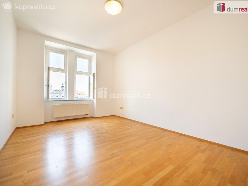 Pronájem bytu 3+kk 93 m^2 Karla IV., České Budějovice 