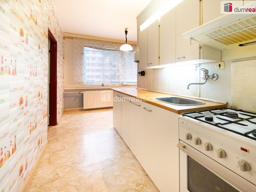 Prodej bytu 1+1 43 m^2 Sídliště Plešivec, Český Krumlov 