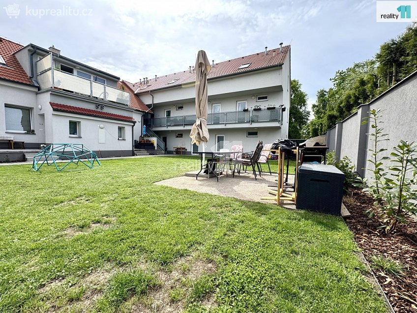 Pronájem bytu 3+kk 77 m^2 Lidická, Jeneč 