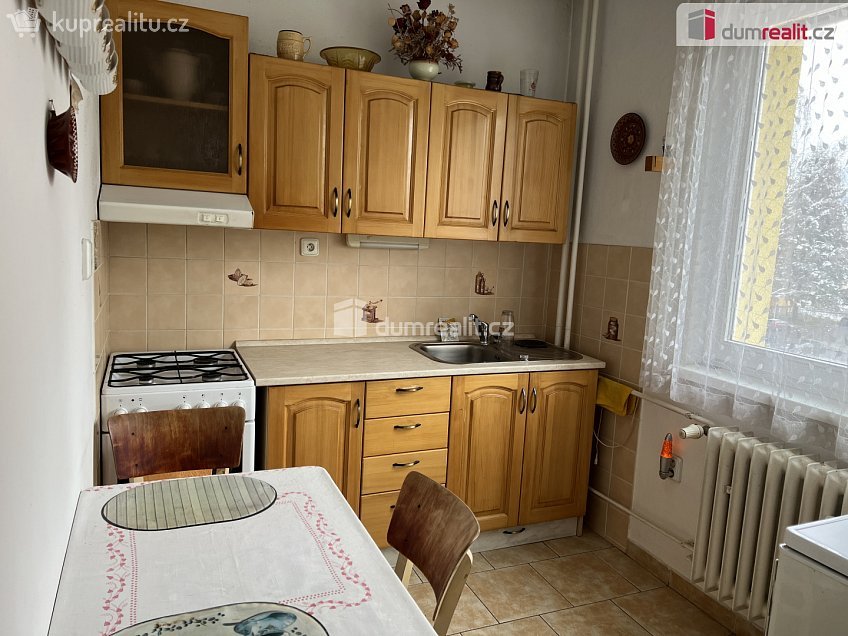 Prodej bytu 3+1 67 m^2 1. máje, Rožnov pod Radhoštěm 