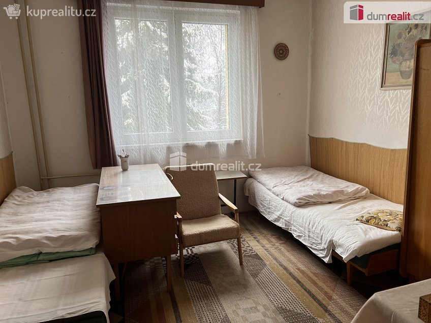 Prodej bytu 3+1 67 m^2 1. máje, Rožnov pod Radhoštěm 