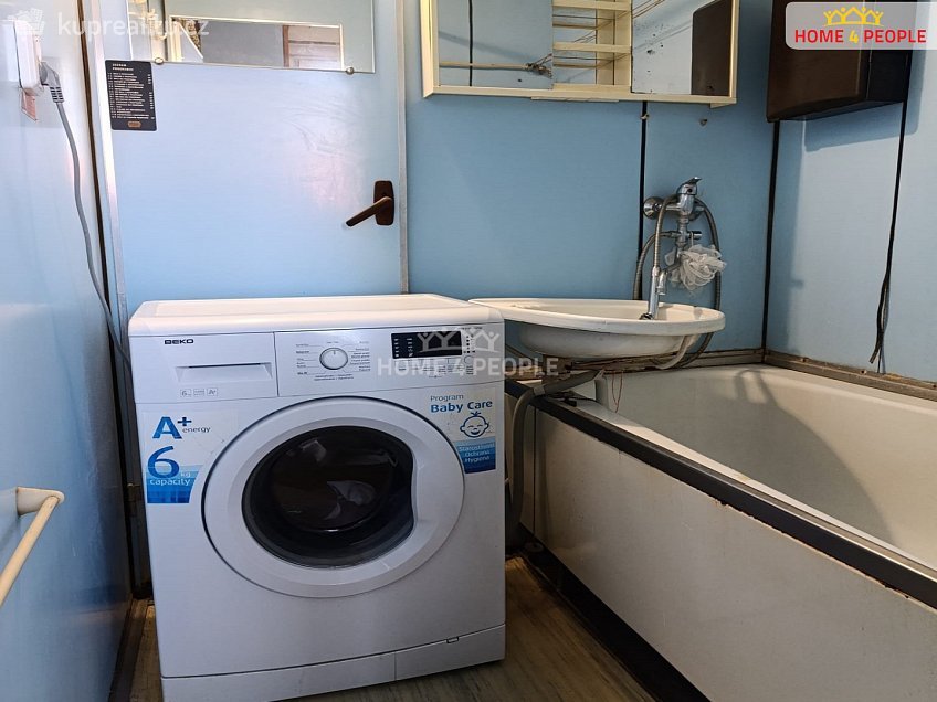 Pronájem bytu 2+1 55 m^2 Sídl. Míru, Volary 