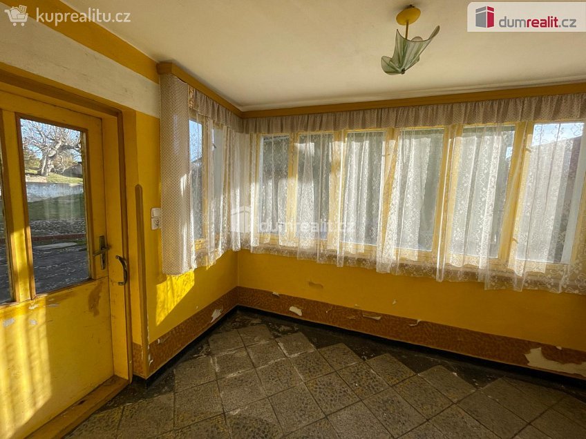 Prodej  rodinného domu 140 m^2 Hraniční, Brumovice 