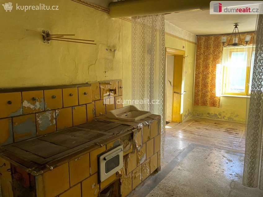 Prodej  rodinného domu 140 m^2 Hraniční, Brumovice 