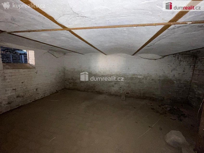 Prodej  rodinného domu 140 m^2 Hraniční, Brumovice 