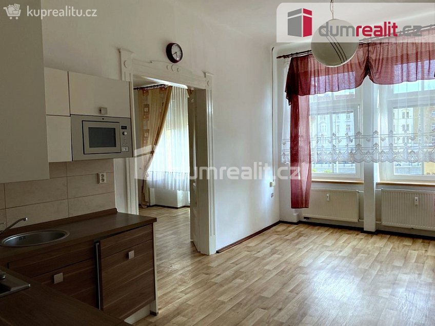 Pronájem bytu 2+1 58 m^2 Hálkova, Plzeň 