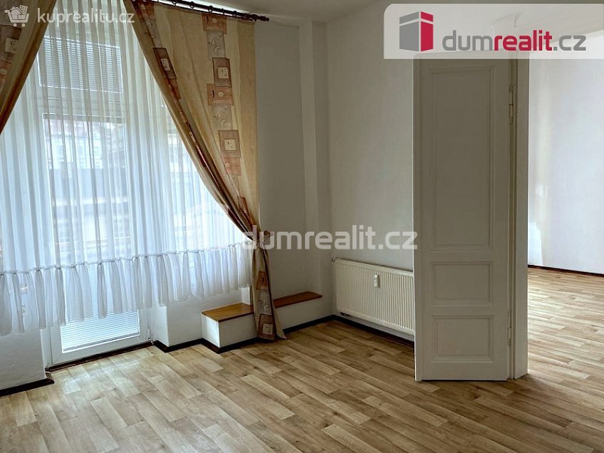 Pronájem bytu 2+1 58 m^2 Hálkova, Plzeň 