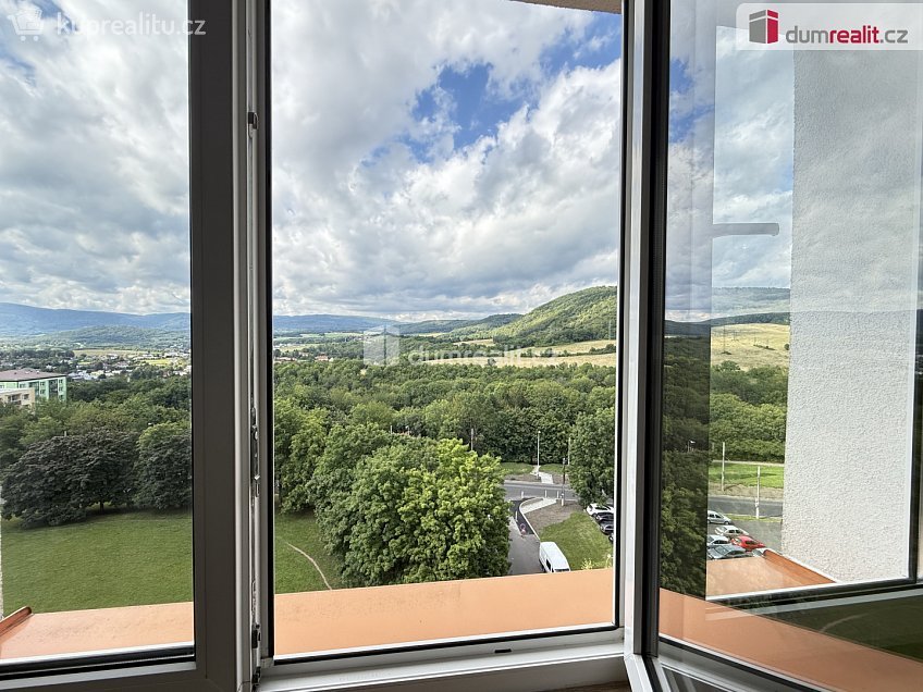 Pronájem bytu 2+1 68 m^2 Větrná, Ústí nad Labem 