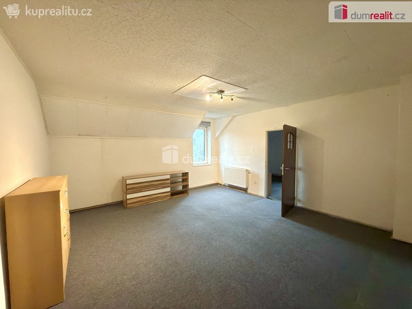 Pronájem bytu 3+1 78 m^2 Teplická, Jílové 