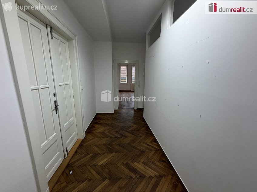 Pronájem  kanceláře 82 m^2 Vodičkova, Praha 1 