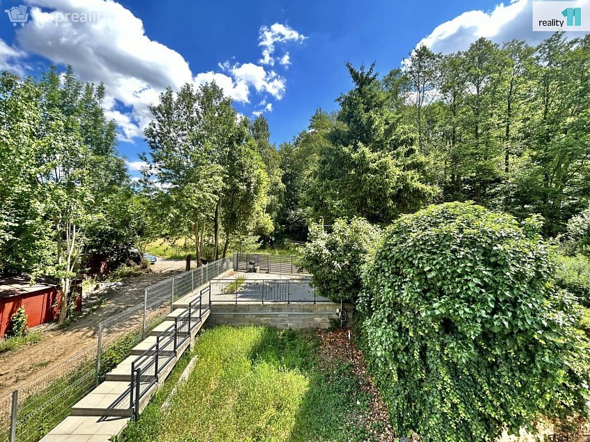 Prodej  rodinného domu 94 m^2 K Dubovému mlýnu, Praha 6 