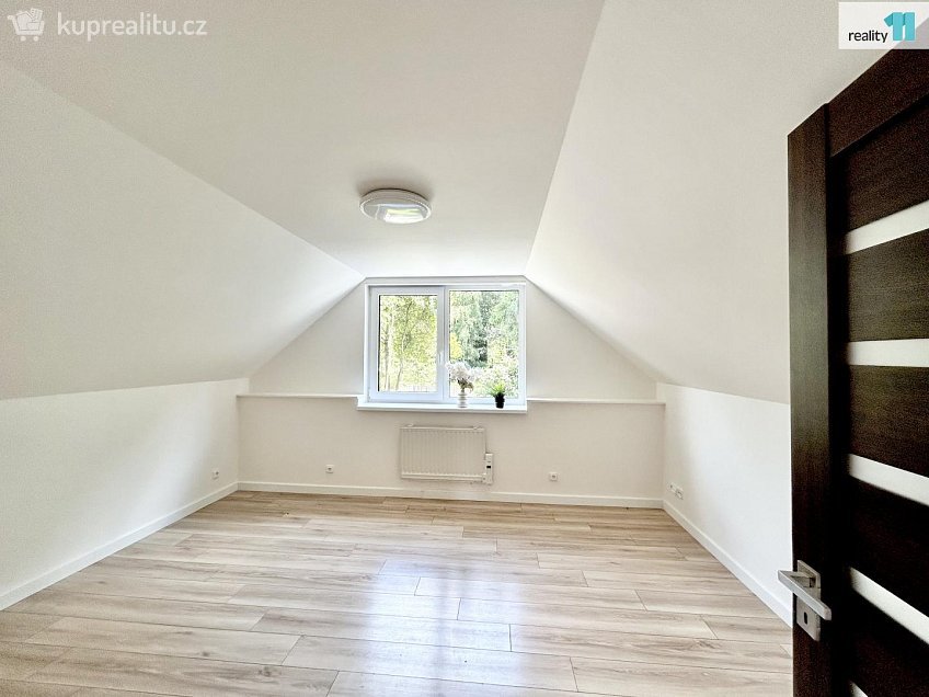 Prodej  rodinného domu 94 m^2 K Dubovému mlýnu, Praha 6 