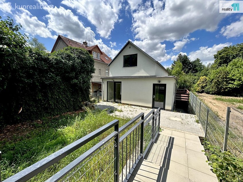 Prodej  rodinného domu 94 m^2 K Dubovému mlýnu, Praha 6 