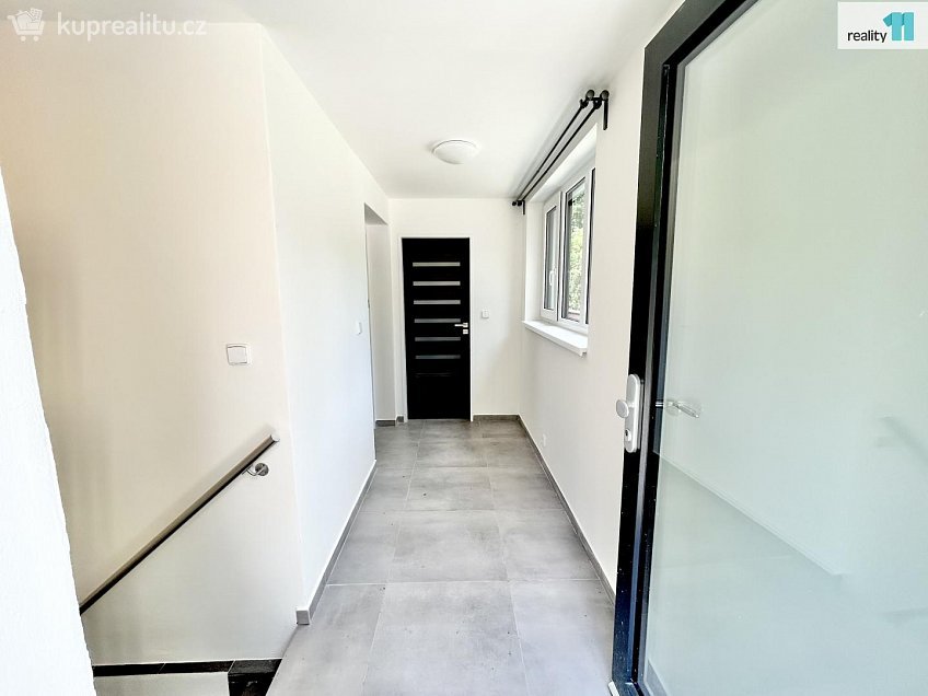 Prodej  rodinného domu 94 m^2 K Dubovému mlýnu, Praha 6 