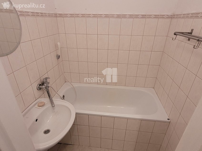 Prodej bytu 2+1 53 m^2 Myslivečkova, Praha 6 