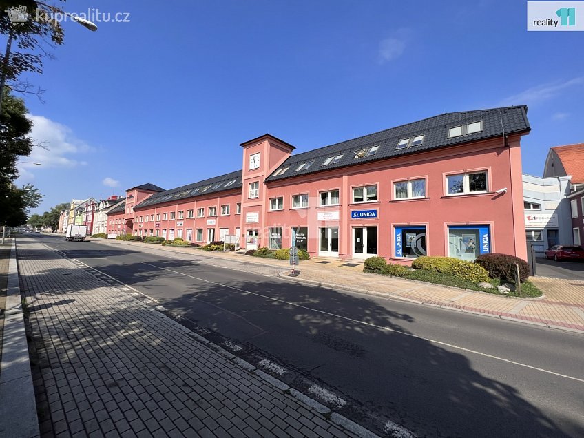 Pronájem  obchodních prostor 47 m^2 Chebská, Karlovy Vary 