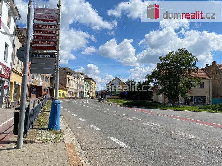 Pronájem  obchodních prostor 15 m^2 náměstí T. G. Masaryka, Břeclav 